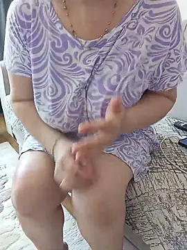Snapshot of burcu_ben chatting on June 7, 2026, 9:46 am burcu ben online show from June 7, 2026, 9:46 am