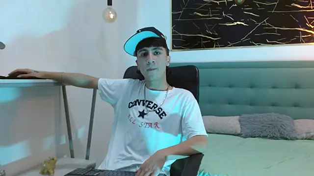 XanderGrey8 online show from January 15, 2026, 7:06 pm