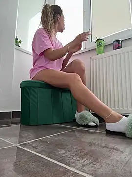 Missolevelvet online show from March 24, 2026, 9:25 am