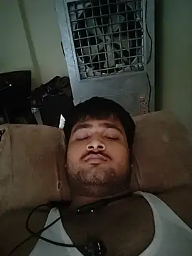 Snapshot of allumatar chatting on July 6, 2026, 2:19 am allumatar online show from July 6, 2026, 2:19 am