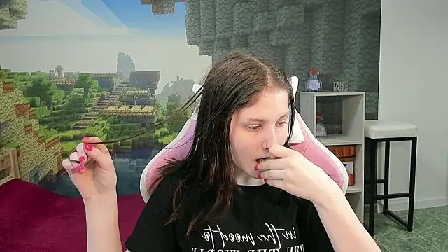 KiraDuvall online show from February 13, 2026, 5:09 pm