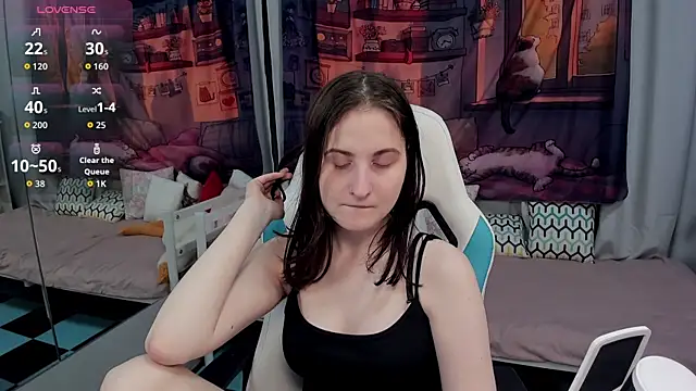 KiraDuvall online show from April 21, 2026, 5:17 pm