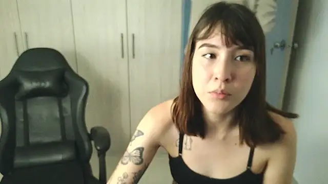 Snapshot of Onlypifex chatting on January 14, 2026, 1:55 am Onlypifex online show from January 14, 2026, 1:55 am