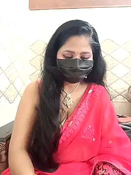 Cute purnima143 online show from January 19, 2026, 11:03 am