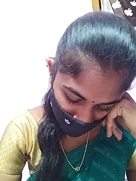 Tamil Hot RoyalQueen online show from April 4, 2026, 2:14 pm