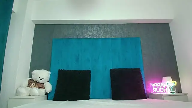 Snapshot of AnyaHappiness chatting on February 5, 2026, 6:51 am AnyaHappiness online show from February 5, 2026, 6:51 am