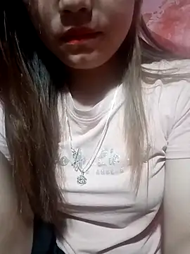 natra0033 online show from April 7, 2026, 8:09 pm