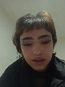 AlexxaAndRileyy online show from April 23, 2026, 4:35 am