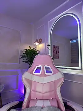 ThamaraGen  online show from April 20, 2026, 9:05 pm