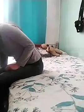 TWOLOVE16 online show from April 2, 2026, 5:21 pm