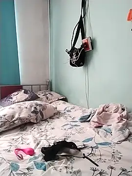 TWOLOVE16 online show from April 6, 2026, 1:45 pm