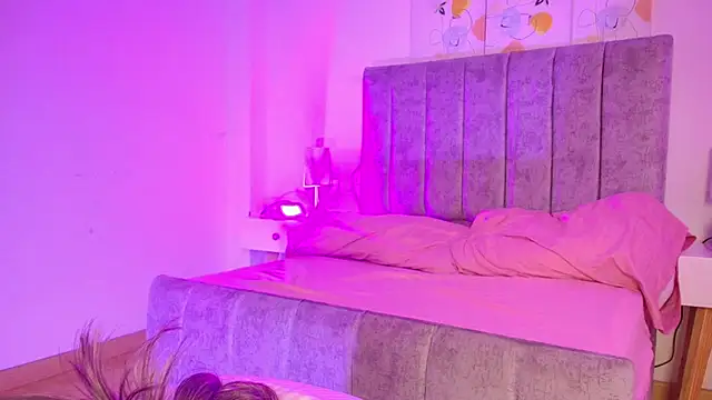 Lucy Carson  online show from March 23, 2026, 3:43 am