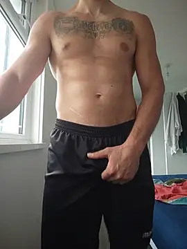 Snapshot of Fitdick4ubb chatting on June 5, 2026, 9:59 am Fitdick4ubb online show from June 5, 2026, 9:59 am