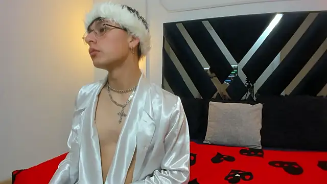 Alexander Collinss online show from February 13, 2026, 3:35 am