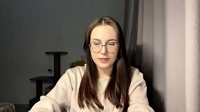 JanelleCourville online show from February 26, 2026, 4:28 pm