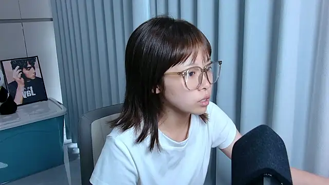 yuki-888 online show from April 20, 2026, 9:34 am