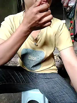 out-lustt online show from April 22, 2026, 2:25 am