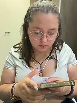 Snapshot of _maracr19_ chatting on April 28, 2026, 2:11 pm maracr19 online show from April 28, 2026, 2:11 pm