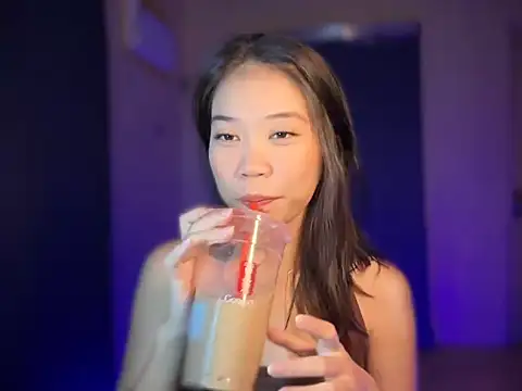 lovely amara19 online show from April 7, 2026, 6:25 am