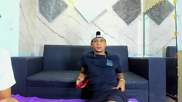 ALEX KEITH26 online show from February 2, 2026, 12:04 pm