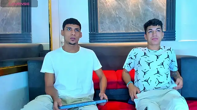 ALEX KEITH26 online show from April 9, 2026, 12:10 pm