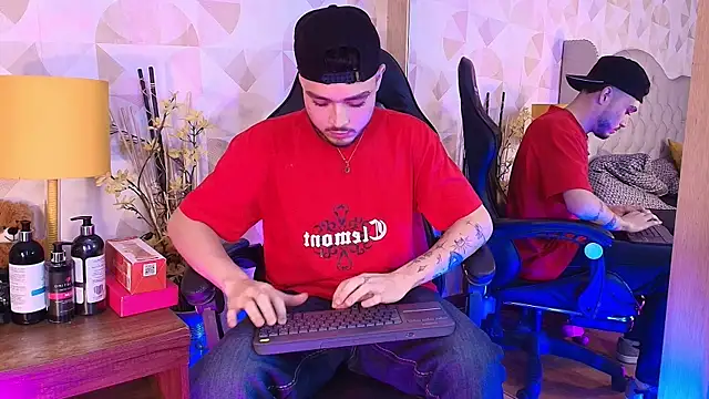Snapshot of Salvattore_Muller chatting on July 21, 2026, 10:45 pm Salvattore Muller online show from July 21, 2026, 10:45 pm