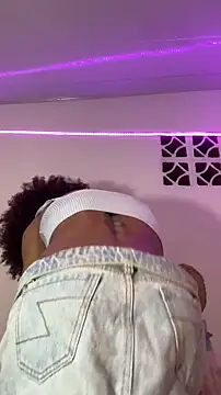 Snapshot of julietha_sexy chatting on August 1, 2026, 7:29 am julietha sexy online show from August 1, 2026, 7:29 am