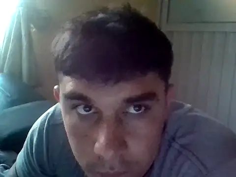 Gabosex18 online show from April 21, 2026, 11:18 pm