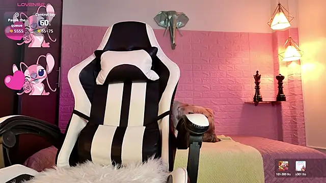 Snapshot of Dulce_Stormy chatting on February 20, 2026, 12:16 pm Dulce Stormy online show from February 20, 2026, 12:16 pm