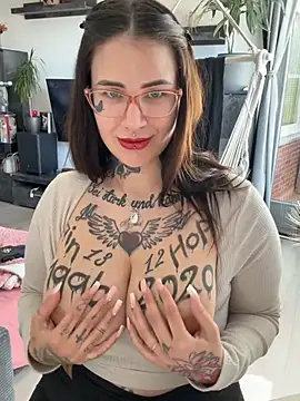 NyxTattoo online show from April 29, 2026, 9:13 am