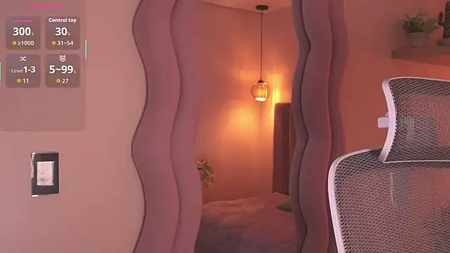 Dakota velvet  online show from April 10, 2026, 1:16 pm