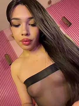 Snapshot of DollCamila chatting on July 24, 2026, 2:48 pm DollCamila online show from July 24, 2026, 2:48 pm