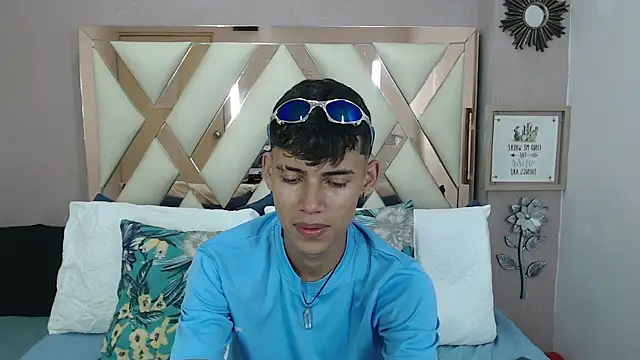 Astaroth Grigori online show from April 22, 2026, 7:37 pm