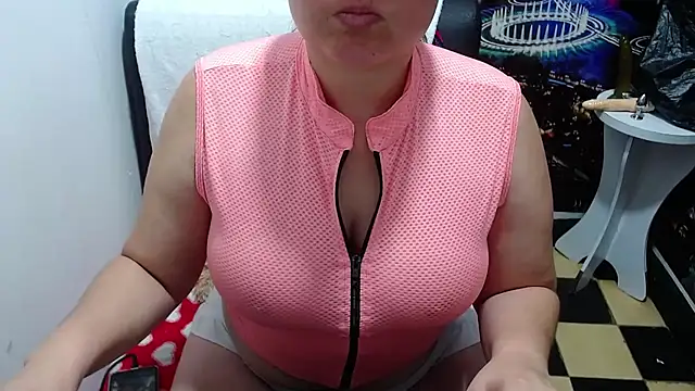 Snapshot of tila_nastyy chatting on June 18, 2026, 1:39 am tila nastyy online show from June 18, 2026, 1:39 am