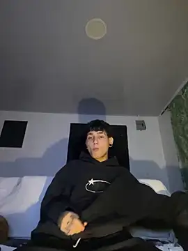 Snapshot of nifiare chatting on February 14, 2026, 7:38 am nifiare online show from February 14, 2026, 7:38 am