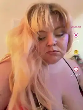 danikaFendyr online show from June 20, 2026, 7:33 am