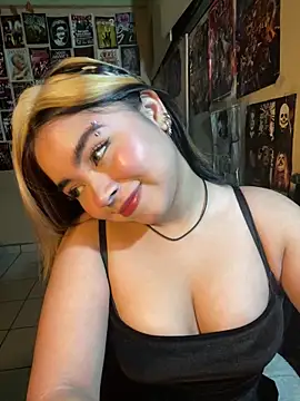 pinkybombon online show from February 2, 2026, 11:25 pm