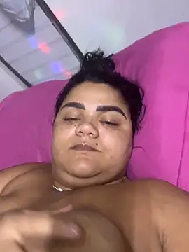 MorenaCariok online show from April 18, 2026, 7:58 pm