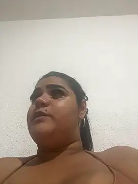 MorenaCariok online show from May 16, 2026, 11:57 pm