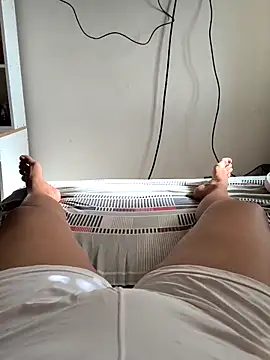 melzinhab23 online show from February 25, 2026, 10:25 am