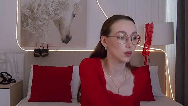 Emily Simon online show from April 15, 2026, 5:03 am