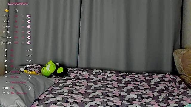 Allettaevee online show from February 6, 2026, 12:59 am