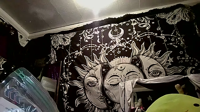 Snapshot of allymoon1369 chatting on March 5, 2026, 12:23 pm allymoon1369 online show from March 5, 2026, 12:23 pm