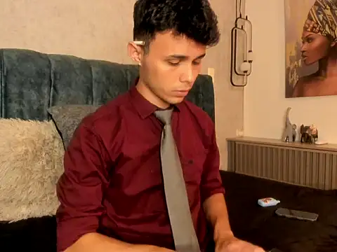 Alhan Twink online show from May 13, 2026, 5:38 am