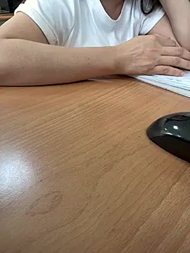 Donna9696 online show from April 21, 2026, 1:42 am