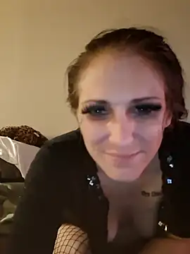 LadySn0w26 online show from April 15, 2026, 3:02 am