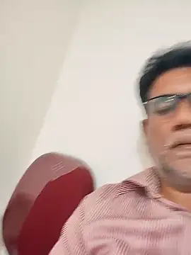 Aafreen999 online show from April 20, 2026, 11:02 am