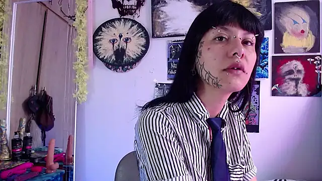 MelisaVelvet online show from April 21, 2026, 6:01 pm