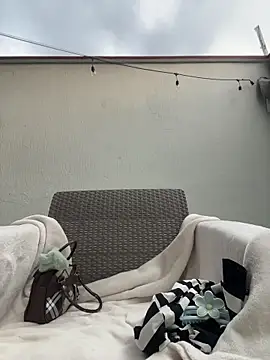 Namii cute online show from February 14, 2026, 11:51 am