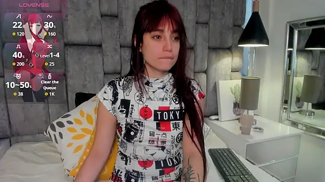Snapshot of JenniQ69 chatting on April 27, 2026, 6:39 pm JenniQ69 online show from April 27, 2026, 6:39 pm